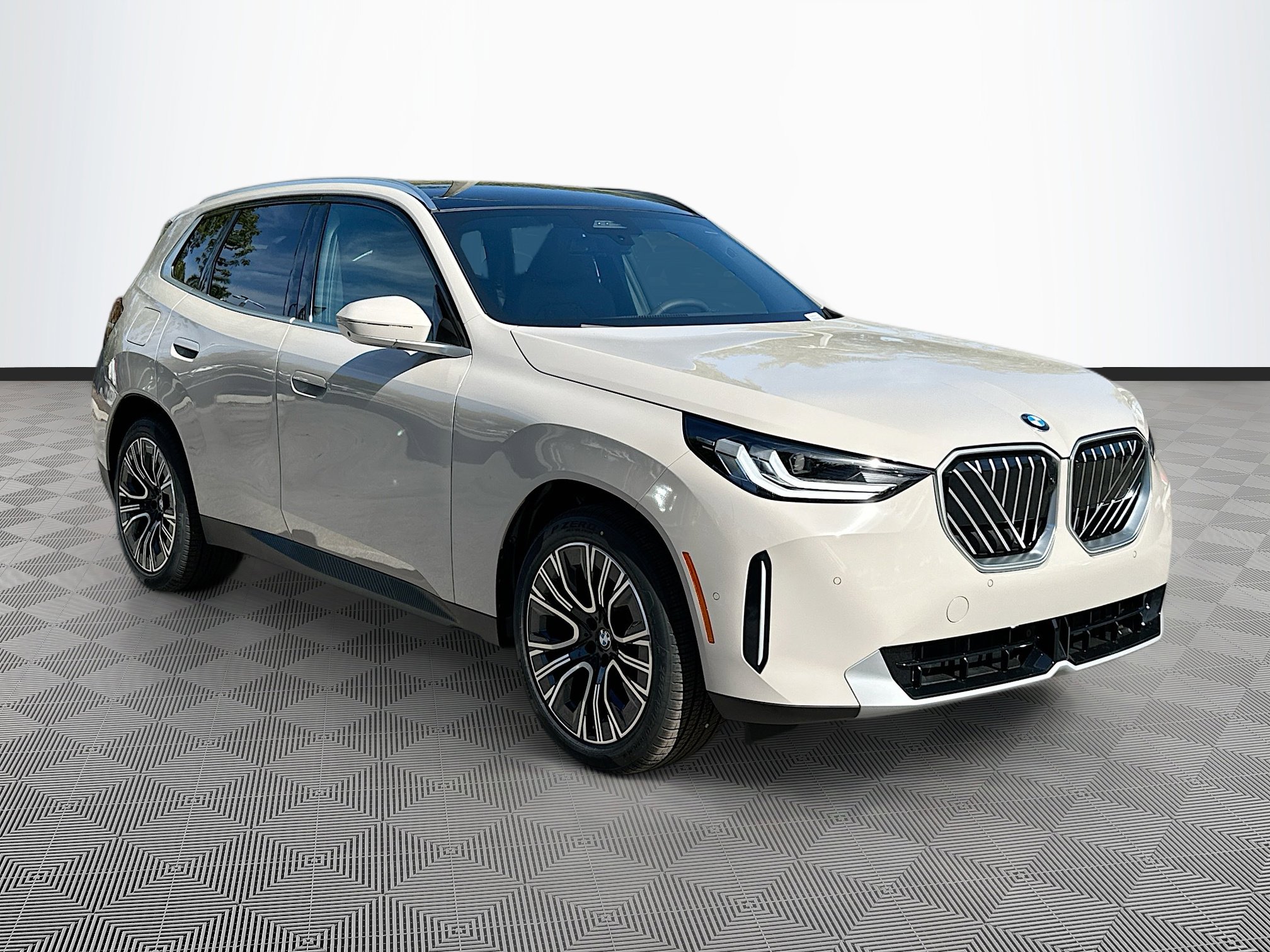 2025 BMW X3 30's photo