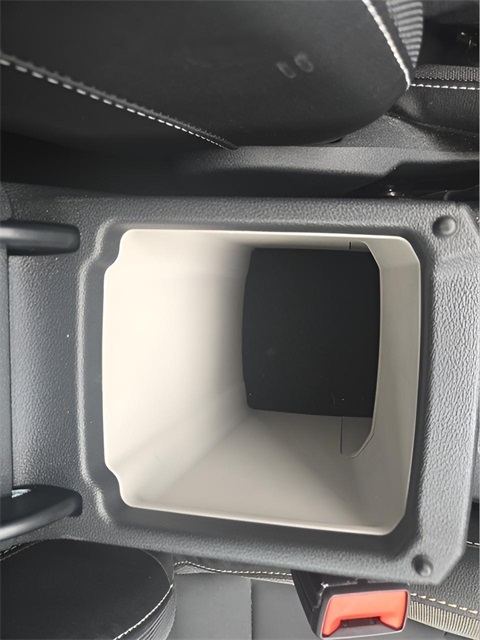 2024 Volkswagen Taos SE photo 17