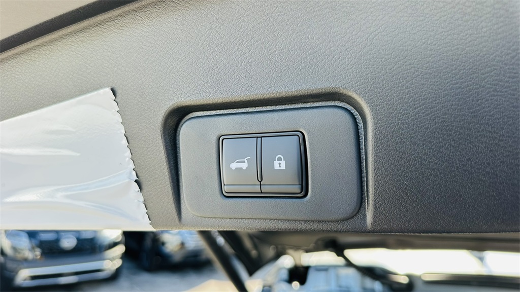 2026 Nissan Rogue SV photo 26