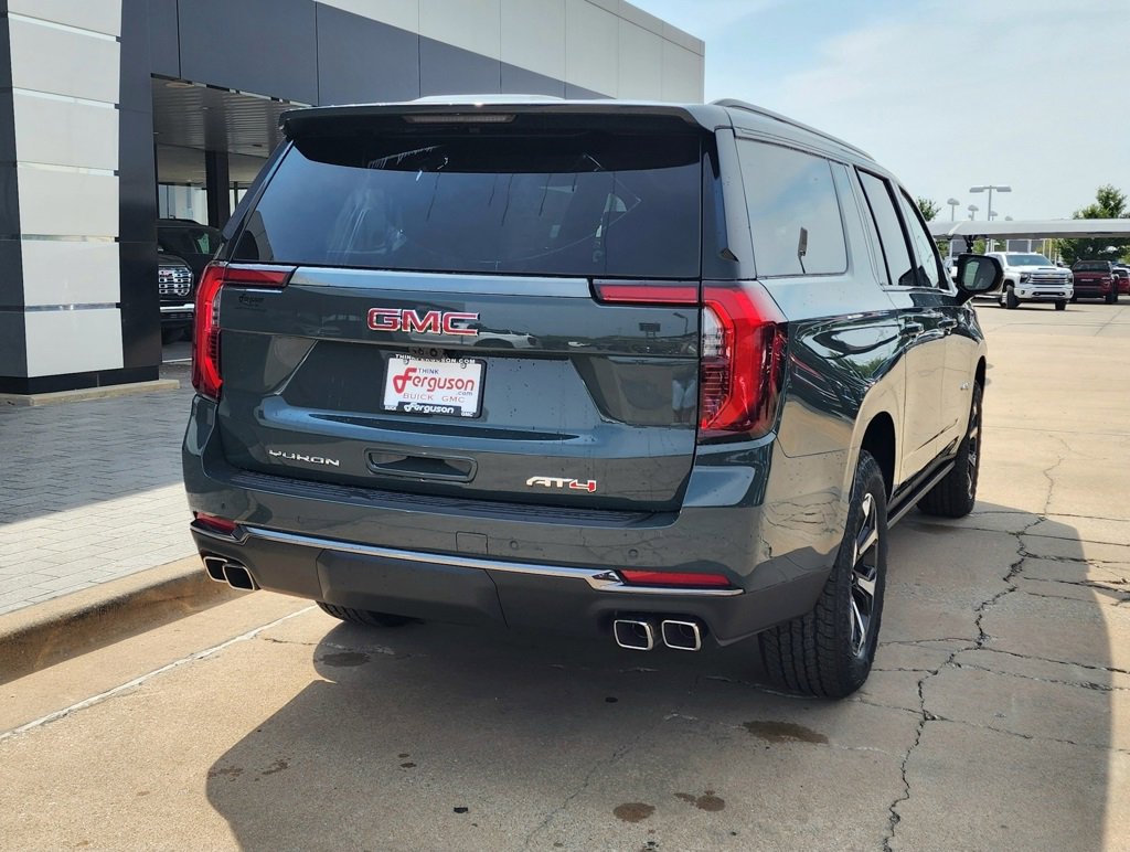 2026 Gmc Yukon XL AT4 photo 3