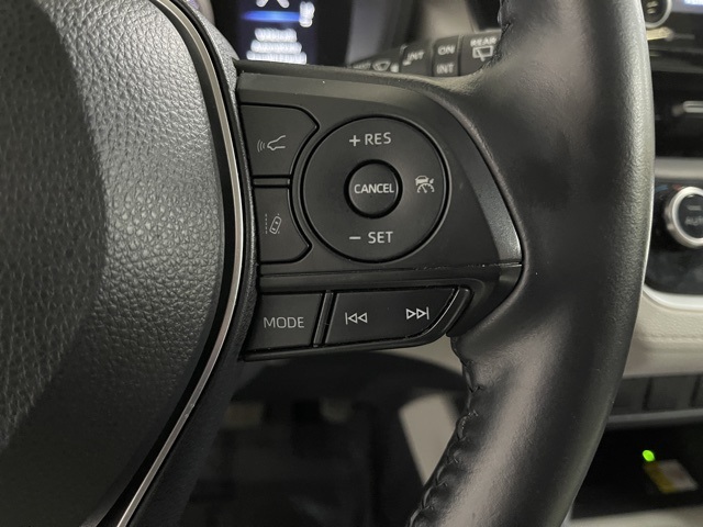 2022 Toyota Corolla Cross LE photo 22