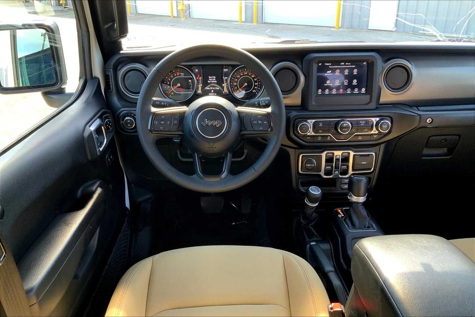 2023 Jeep Gladiator Willys photo 5