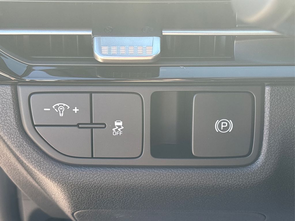 2026 Kia Sportage X-Line photo 23