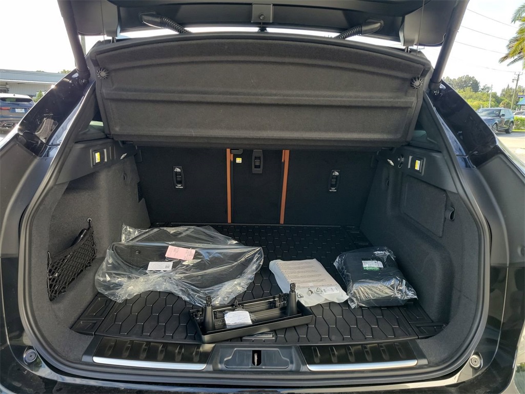 2026 Jaguar F-PACE P250 R-Dynamic S photo 10