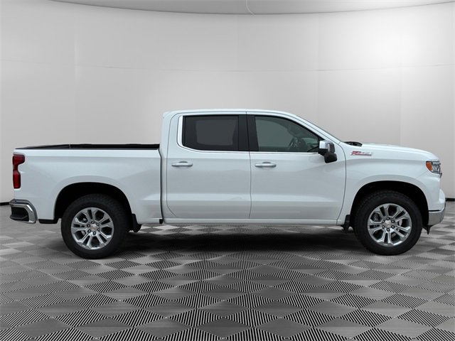 2026 Chevrolet Silverado 1500 LTZ photo 2