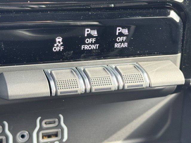 2026 Ram 1500 Laramie photo 23
