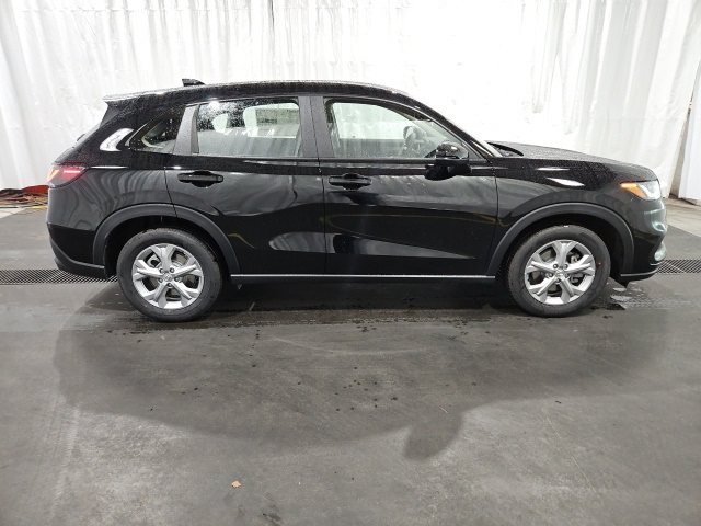 2025 Honda HR-V LX photo 2