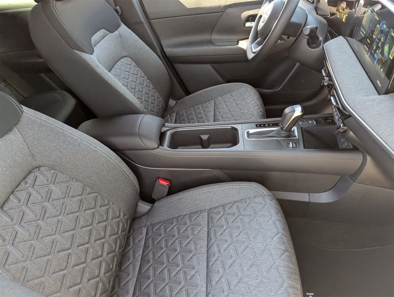 2026 Nissan Kicks SV photo 11