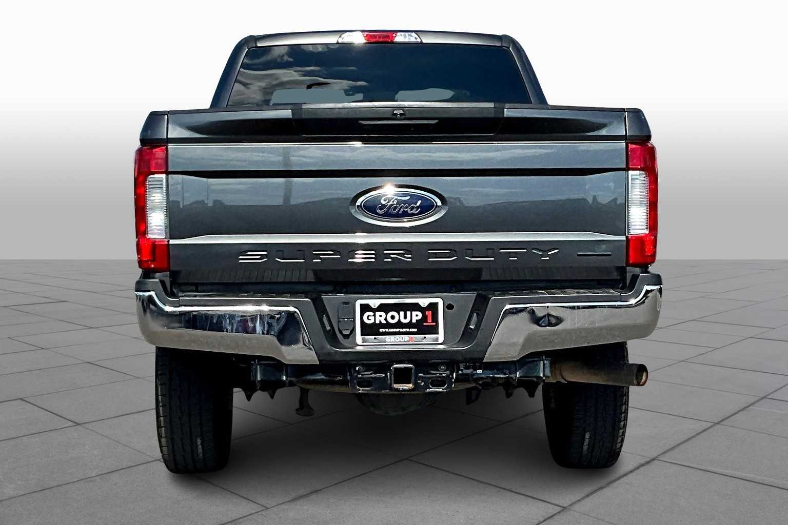 2018 Ford F-250 XLT photo 4