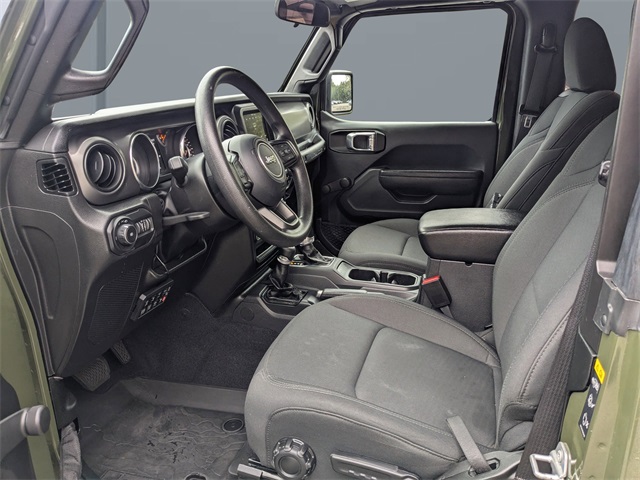 2022 Jeep Wrangler Willys photo 14
