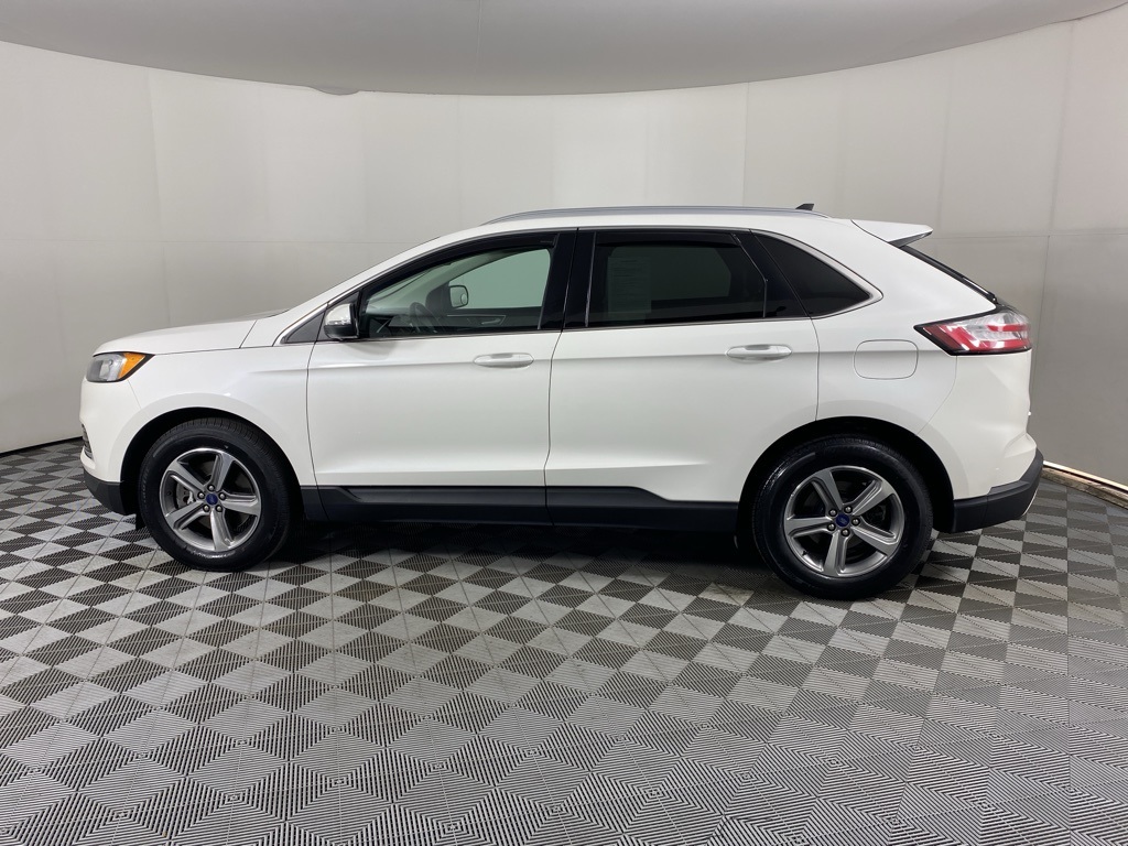 2020 Ford Edge SEL photo 4