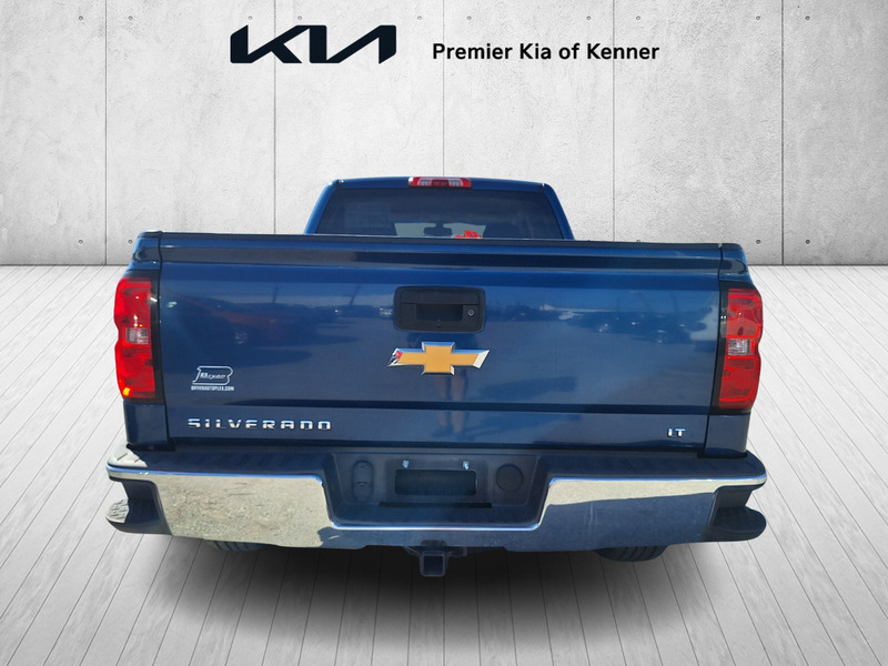 2015 Chevrolet Silverado 1500 LT photo 4