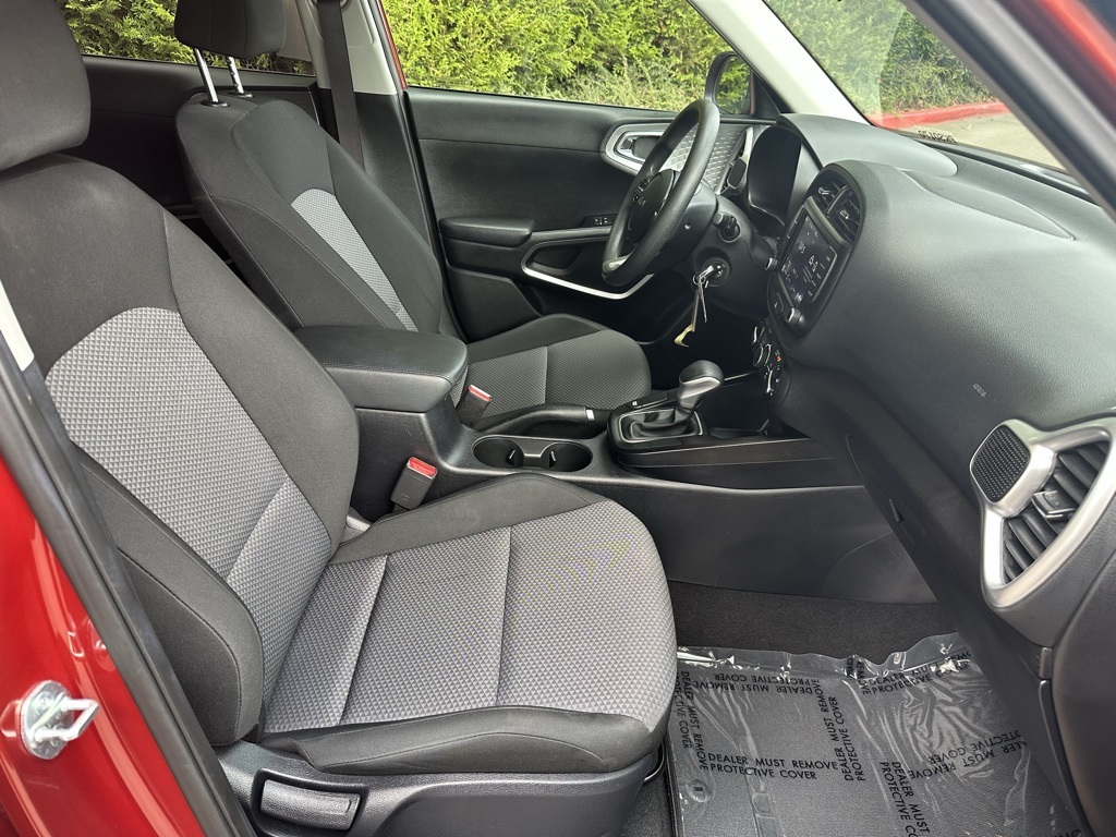 2023 Kia Soul LX photo 17