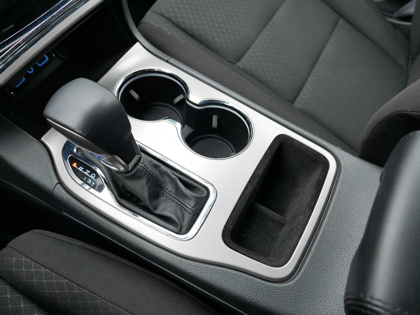 2022 Jeep Cherokee Laredo photo 24