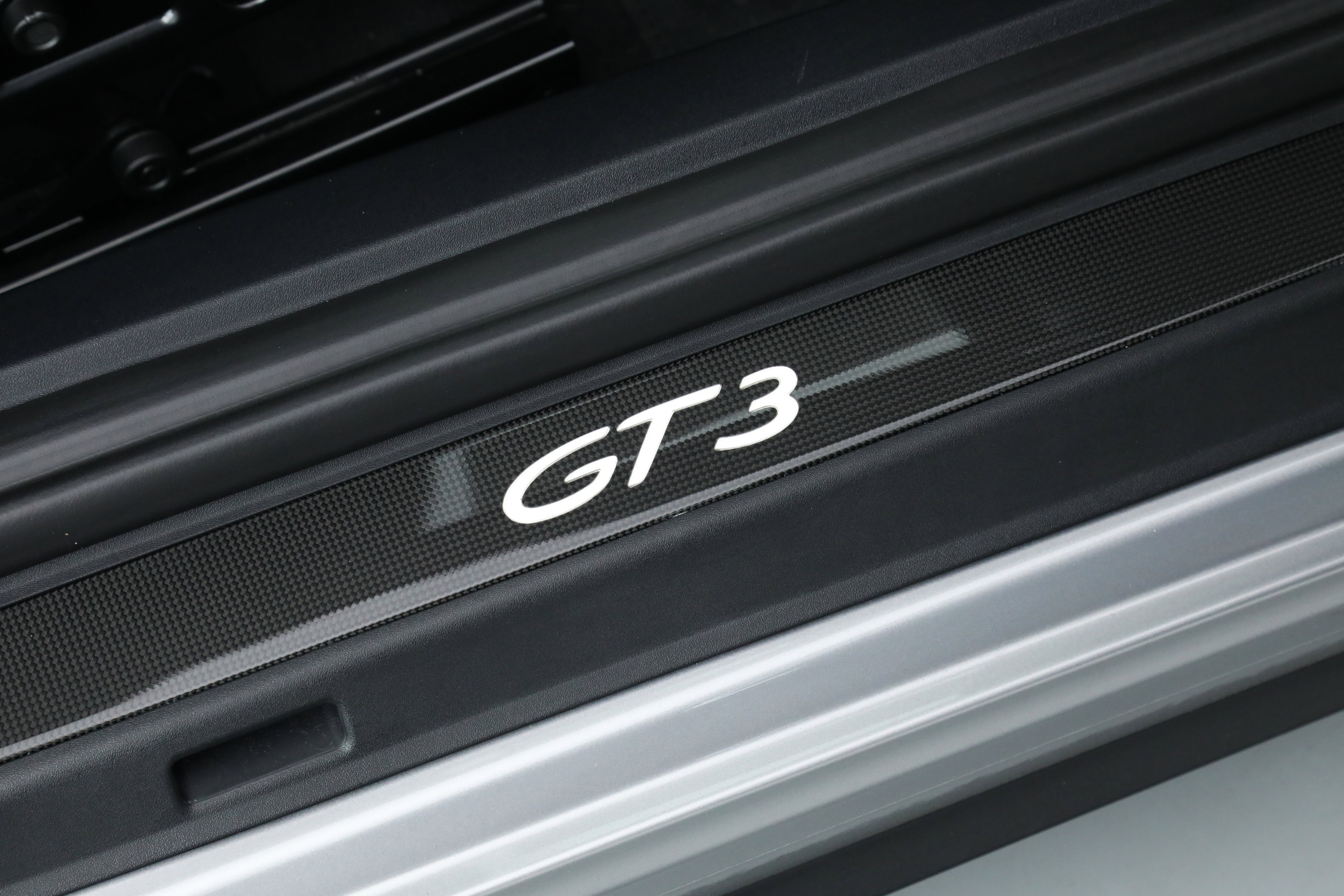 2018 Porsche 911 GT3 Coupe photo 20