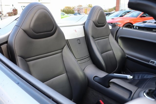 Used 2007 Pontiac Solstice Base with VIN 1G2MB35B77Y142742 for sale in Aurora, OH