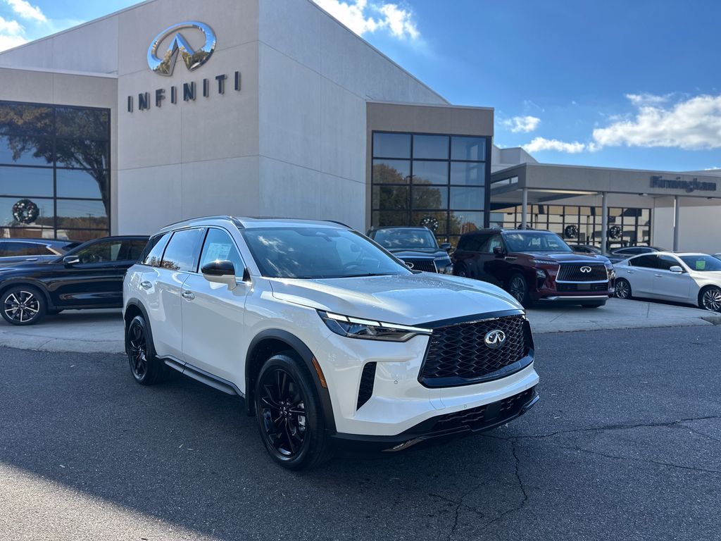 2025 INFINITI QX60 LUXE's photo