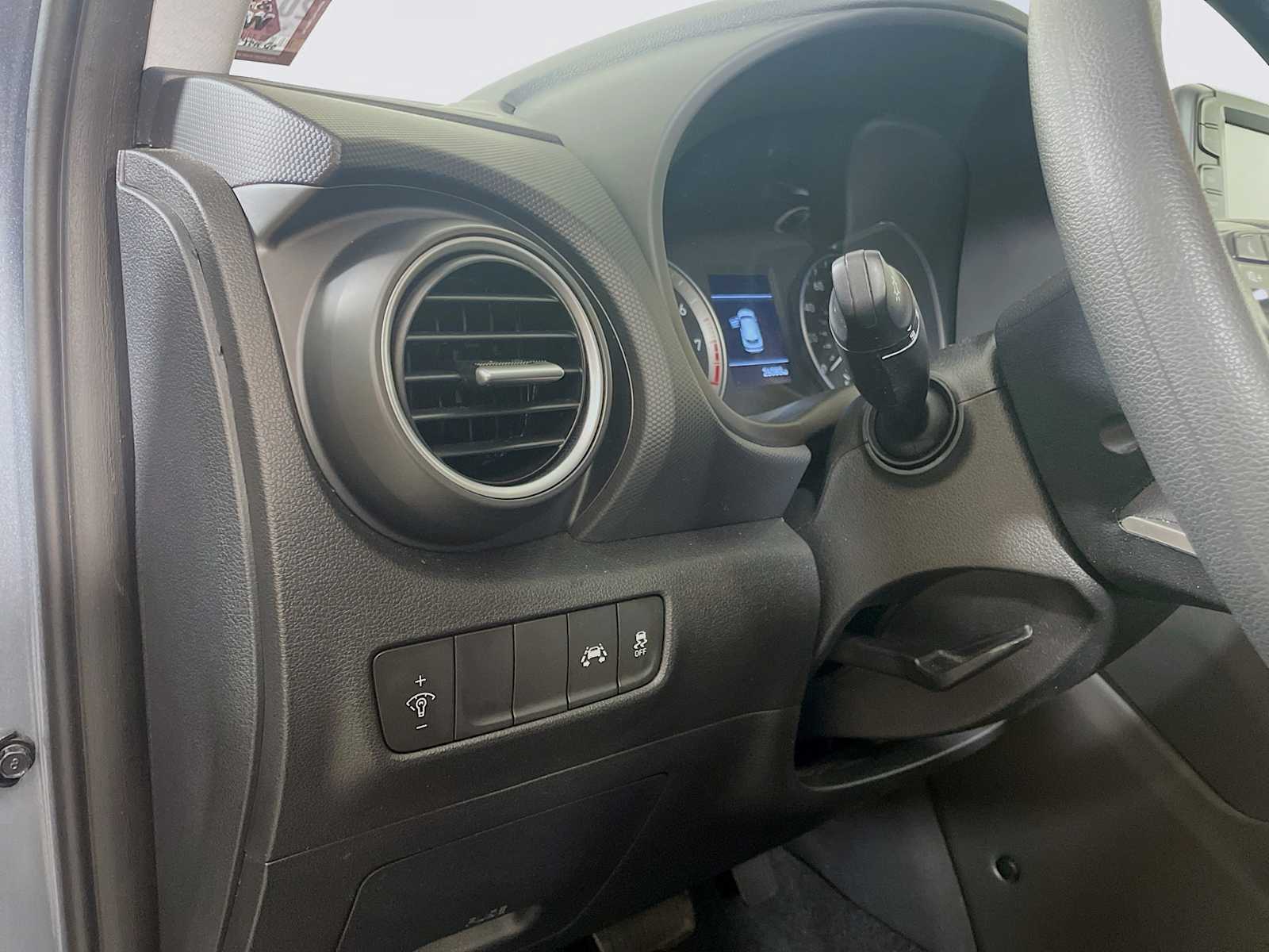 2020 Hyundai Kona SE photo 8