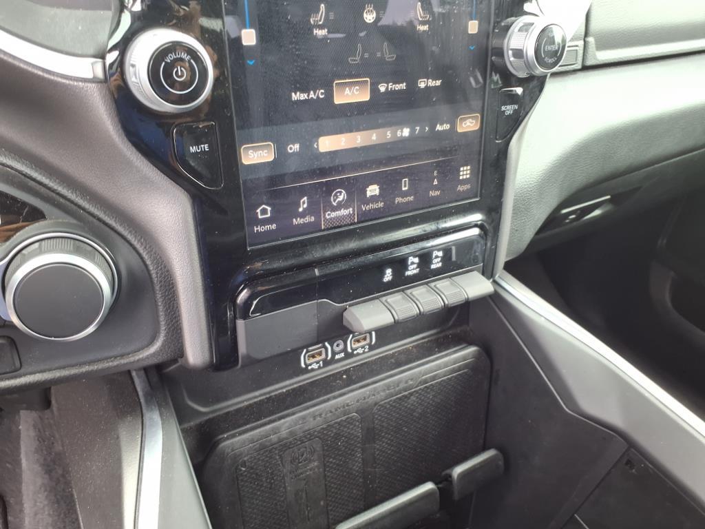 2025 Ram 1500 Big Horn photo 12