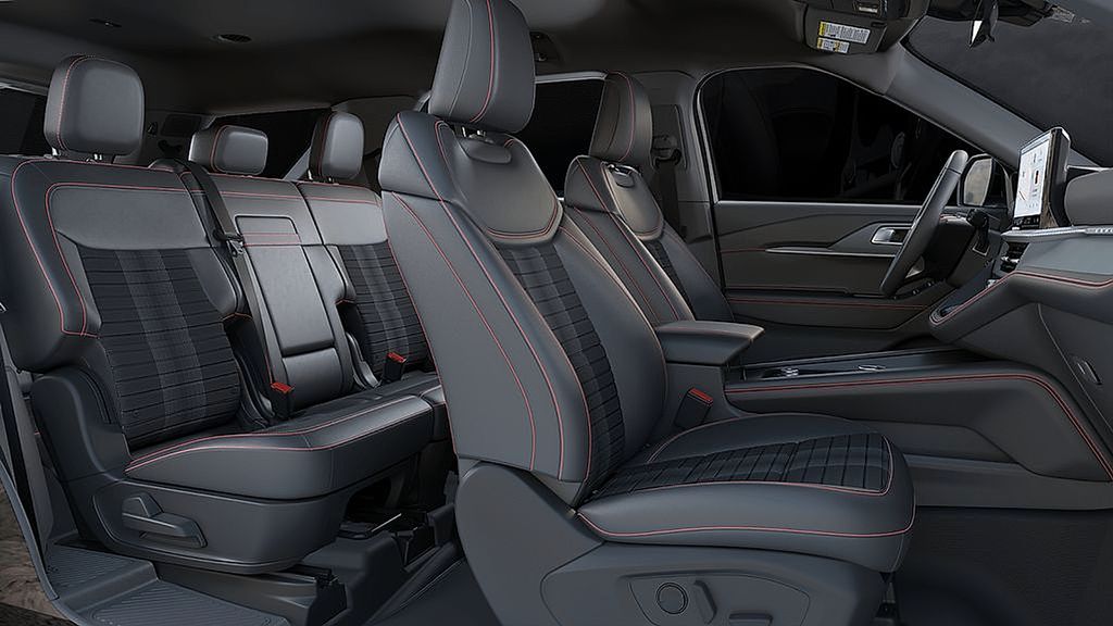 2025 Ford Explorer ST-Line photo 6