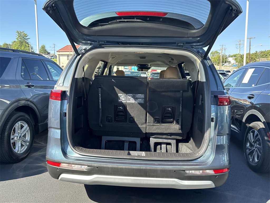2023 Kia Carnival EX photo 29