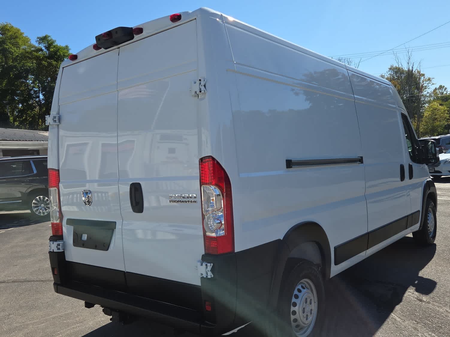 2025 Ram ProMaster 2500 photo 3