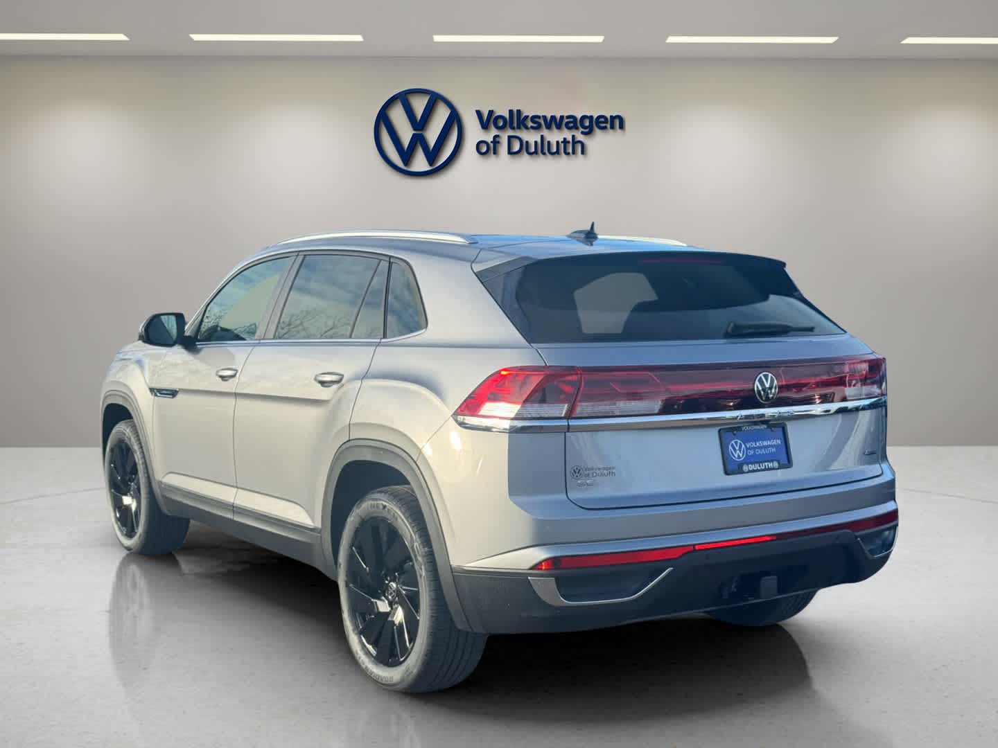 2025 Volkswagen Atlas Cross Sport SE Technology photo 2