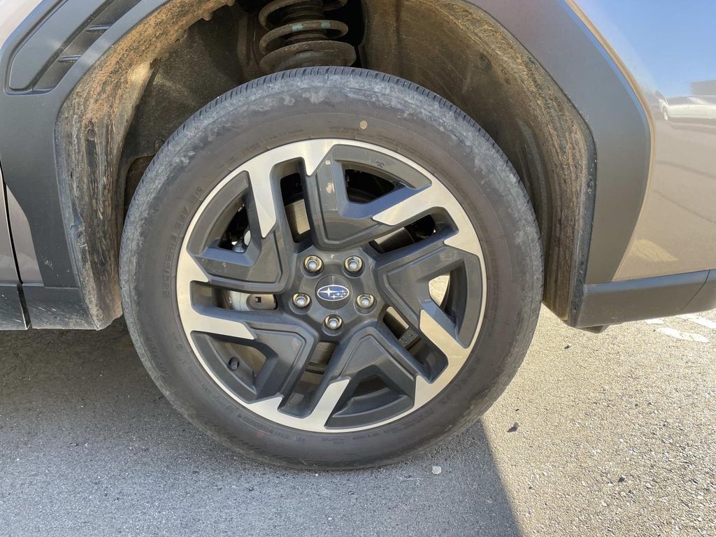 2025 Subaru Forester Limited photo 4