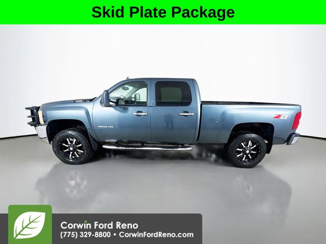 2010 Chevrolet Silverado 2500HD LT photo 4