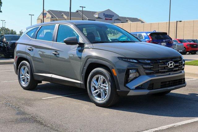 2026 Hyundai Tucson SE's photo