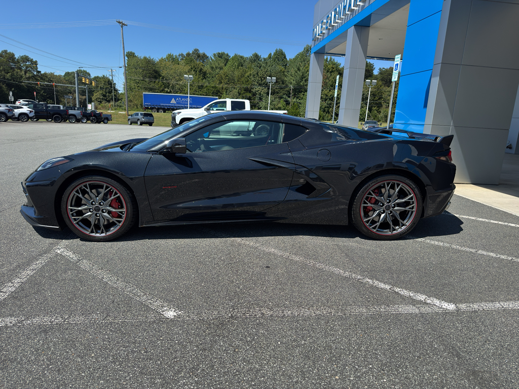 2023 Chevrolet Corvette Stingray 3LT photo 3