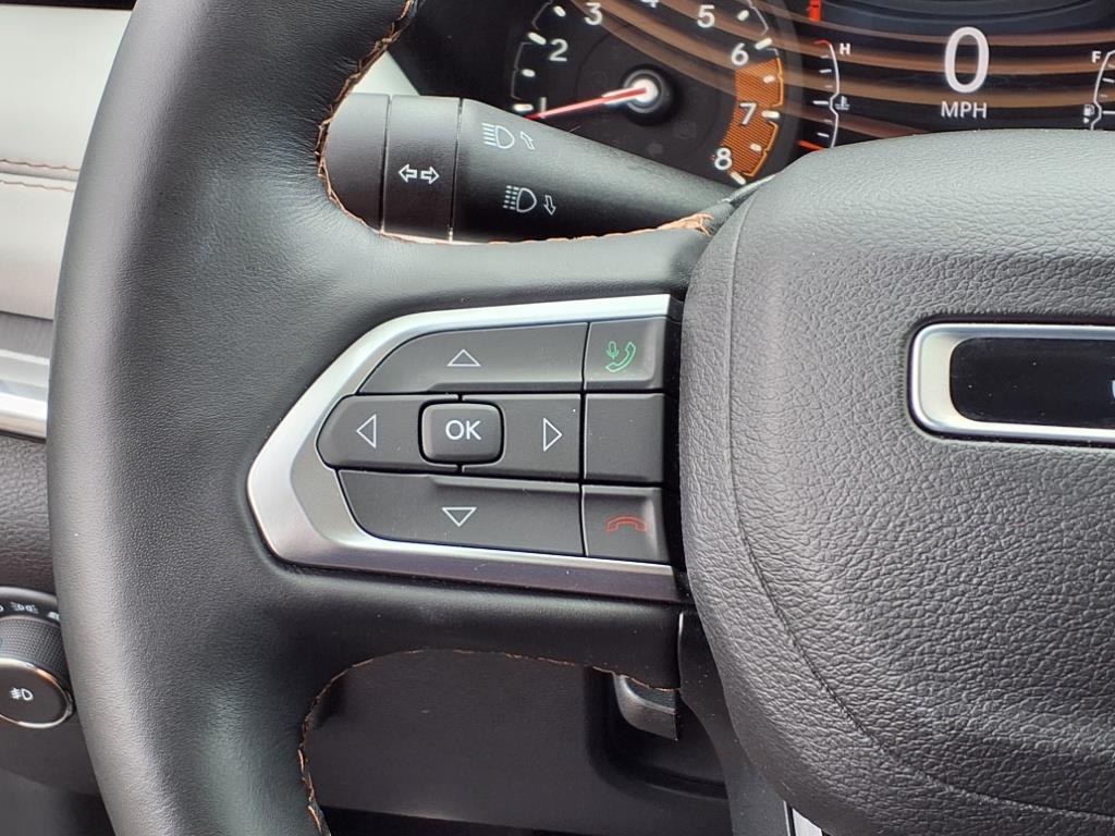 2022 Jeep Compass Limited photo 13