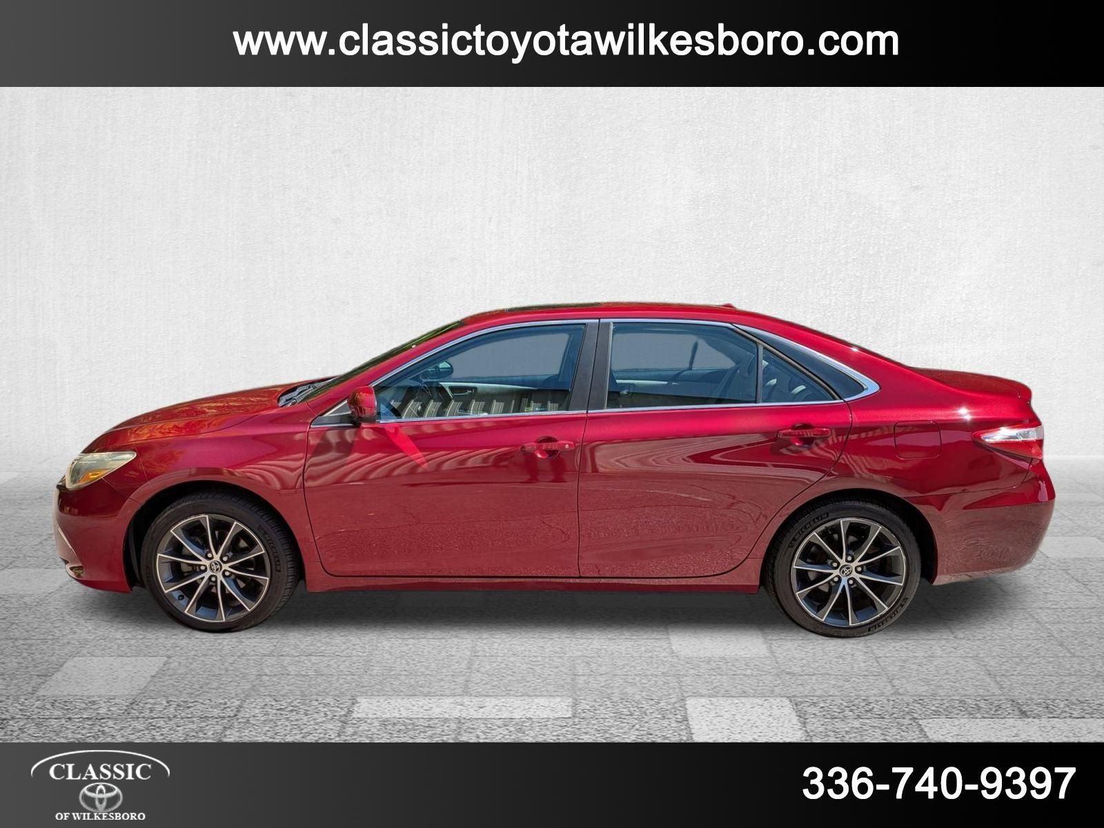 2015 Toyota Camry XSE photo 8
