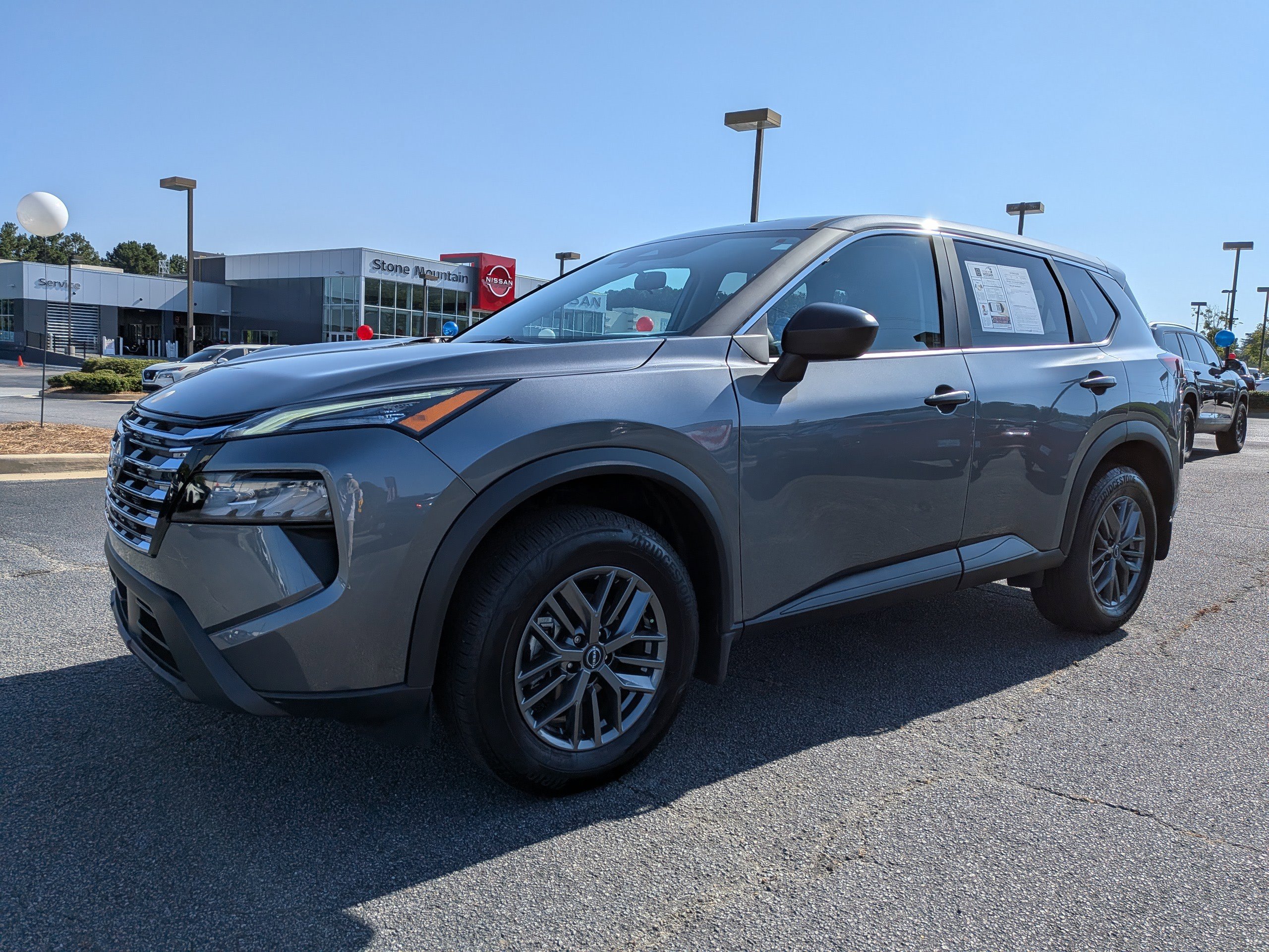 2025 Nissan Rogue S photo 4