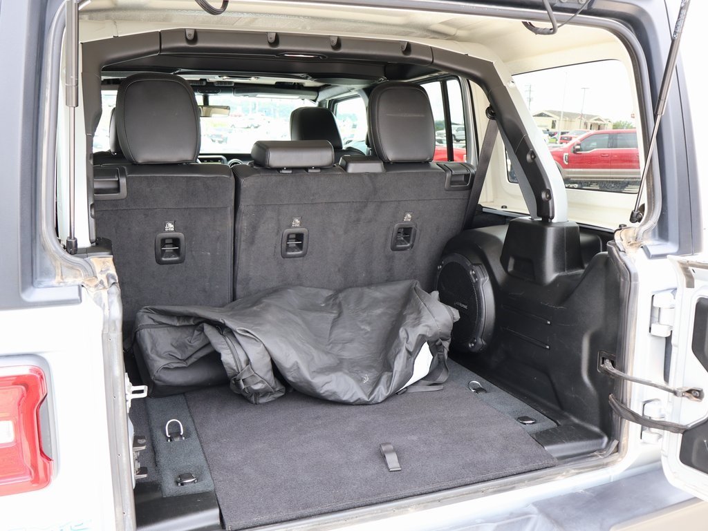 2023 Jeep Wrangler Sahara 4xe photo 13