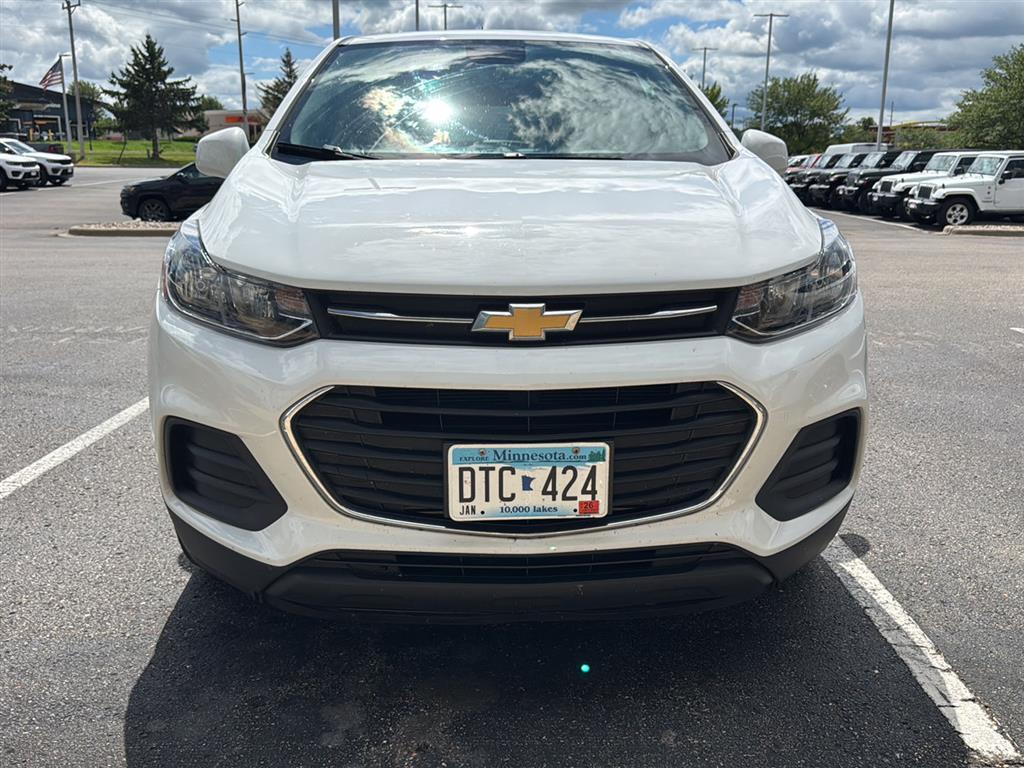Used 2020 Chevrolet Trax LS with VIN KL7CJKSB1LB031123 for sale in Waconia, Minnesota