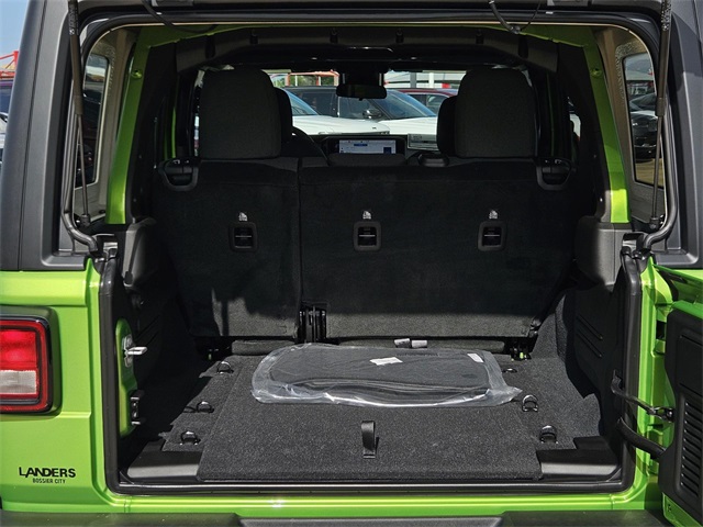 2025 Jeep Wrangler Sport S photo 4