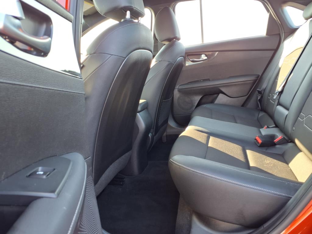 2023 Kia Forte GT-Line photo 4