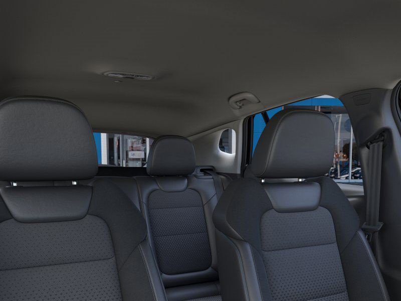 2025 Chevrolet Trax LT photo 22