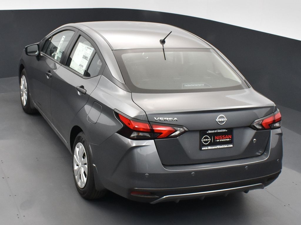 2025 Nissan Versa 1.6 S photo 43