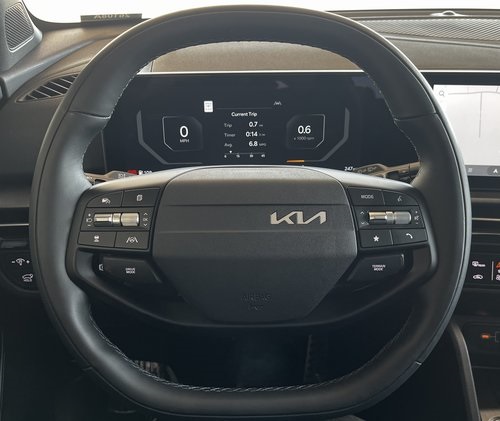 2026 Kia Sportage X-Pro Prestige photo 2