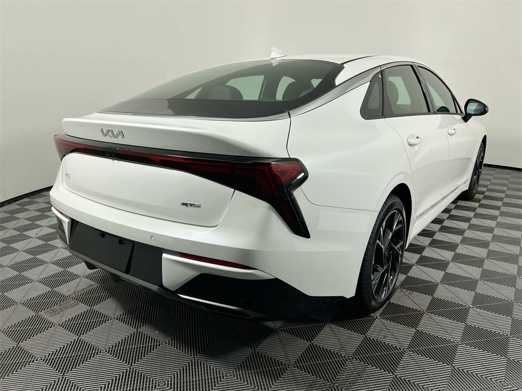 2026 Kia K5 GT-Line photo 3