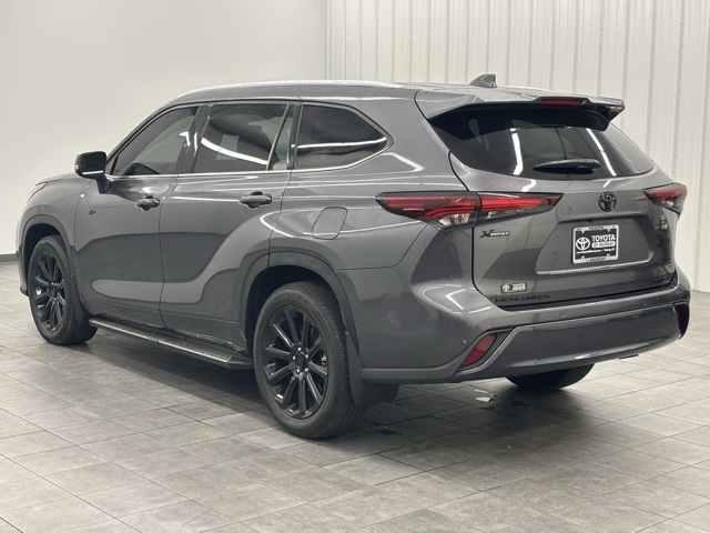 2024 Toyota Highlander Limited photo 4