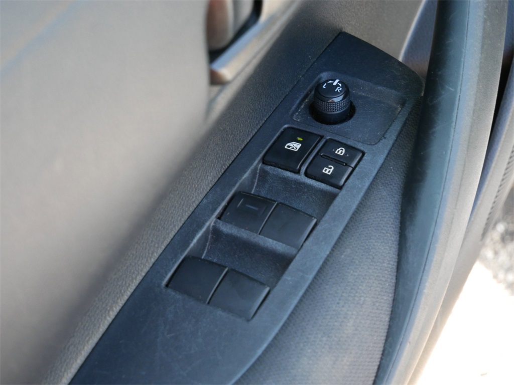 2024 Toyota Corolla LE photo 19