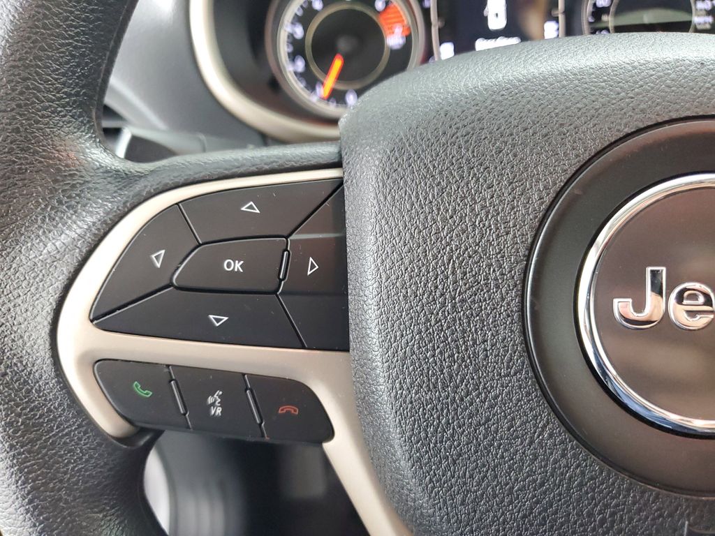 2018 Jeep Cherokee Latitude photo 22
