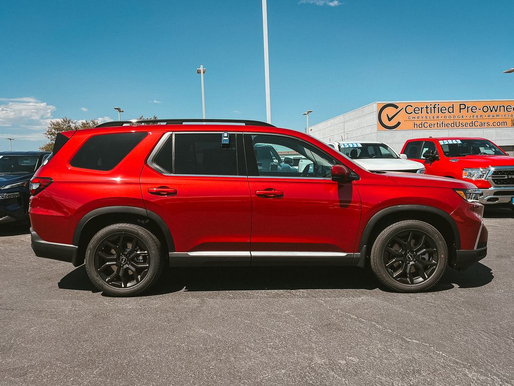 2025 Honda Pilot Touring photo 9