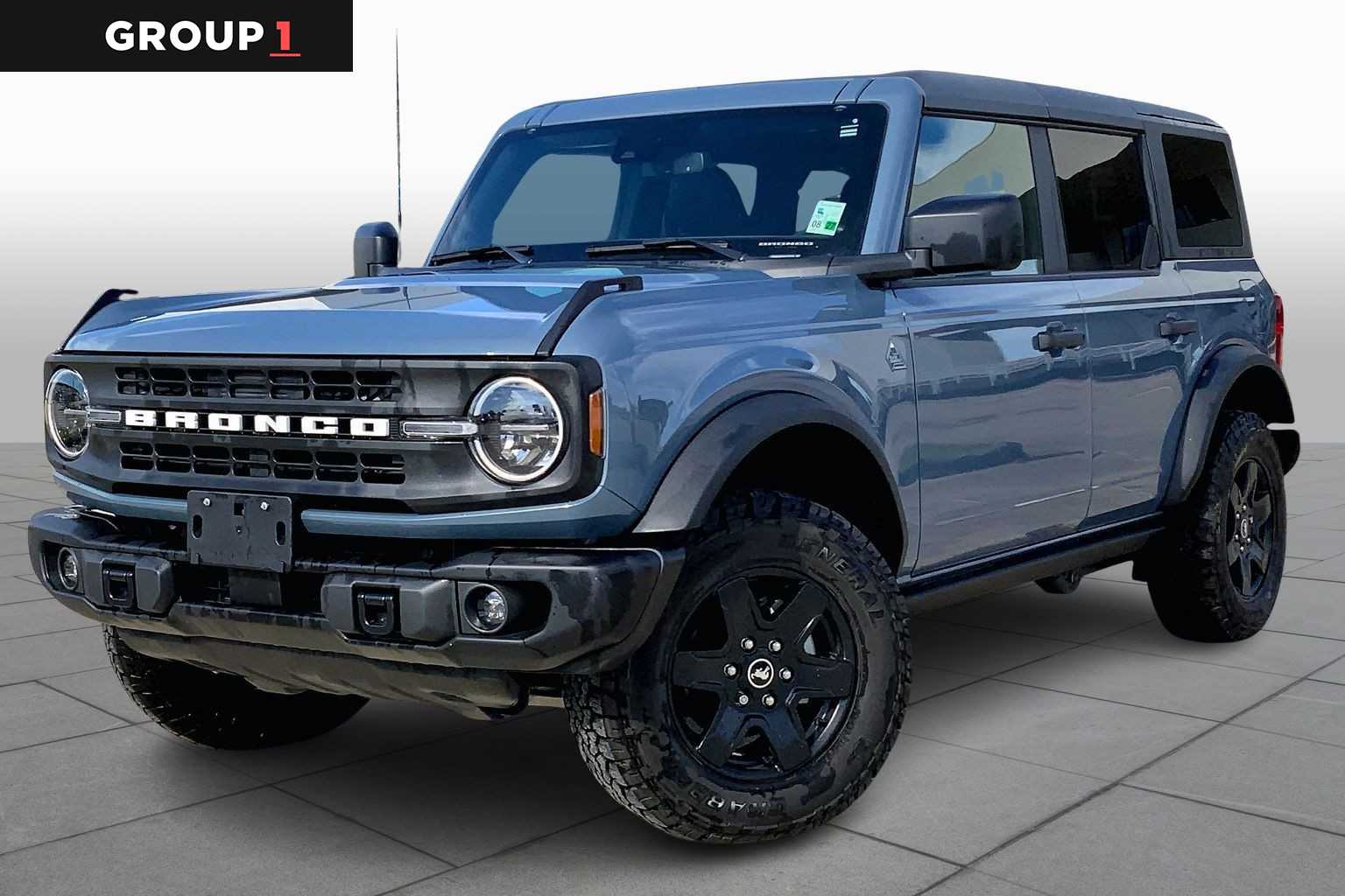 2024 Ford Bronco 4-Door Black Diamond's photo