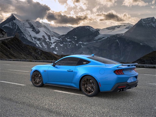 2025 Ford Mustang GT Premium photo 4