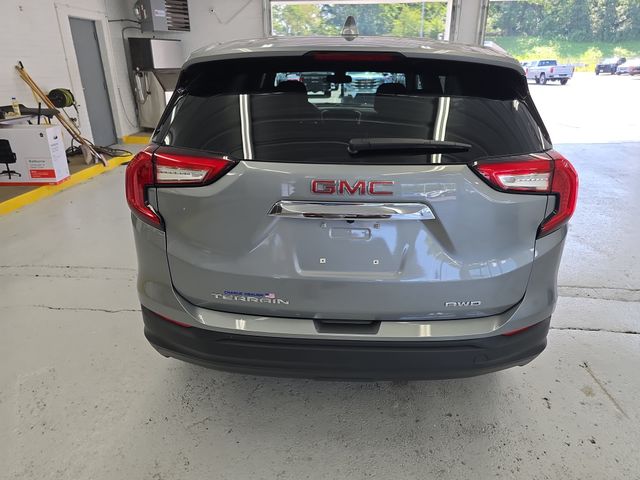 2024 Gmc Terrain SLE photo 3