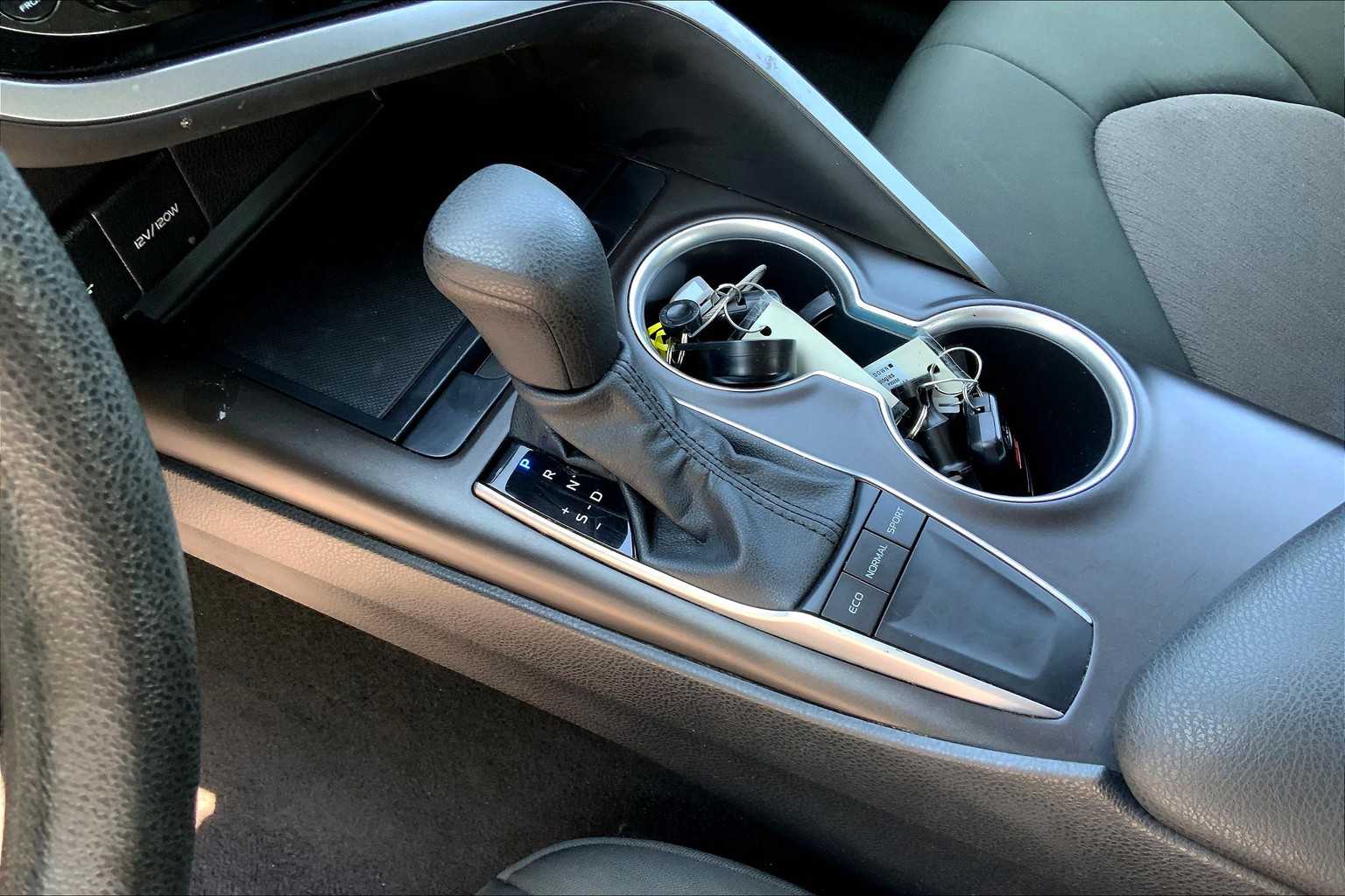2023 Toyota Camry LE photo 27
